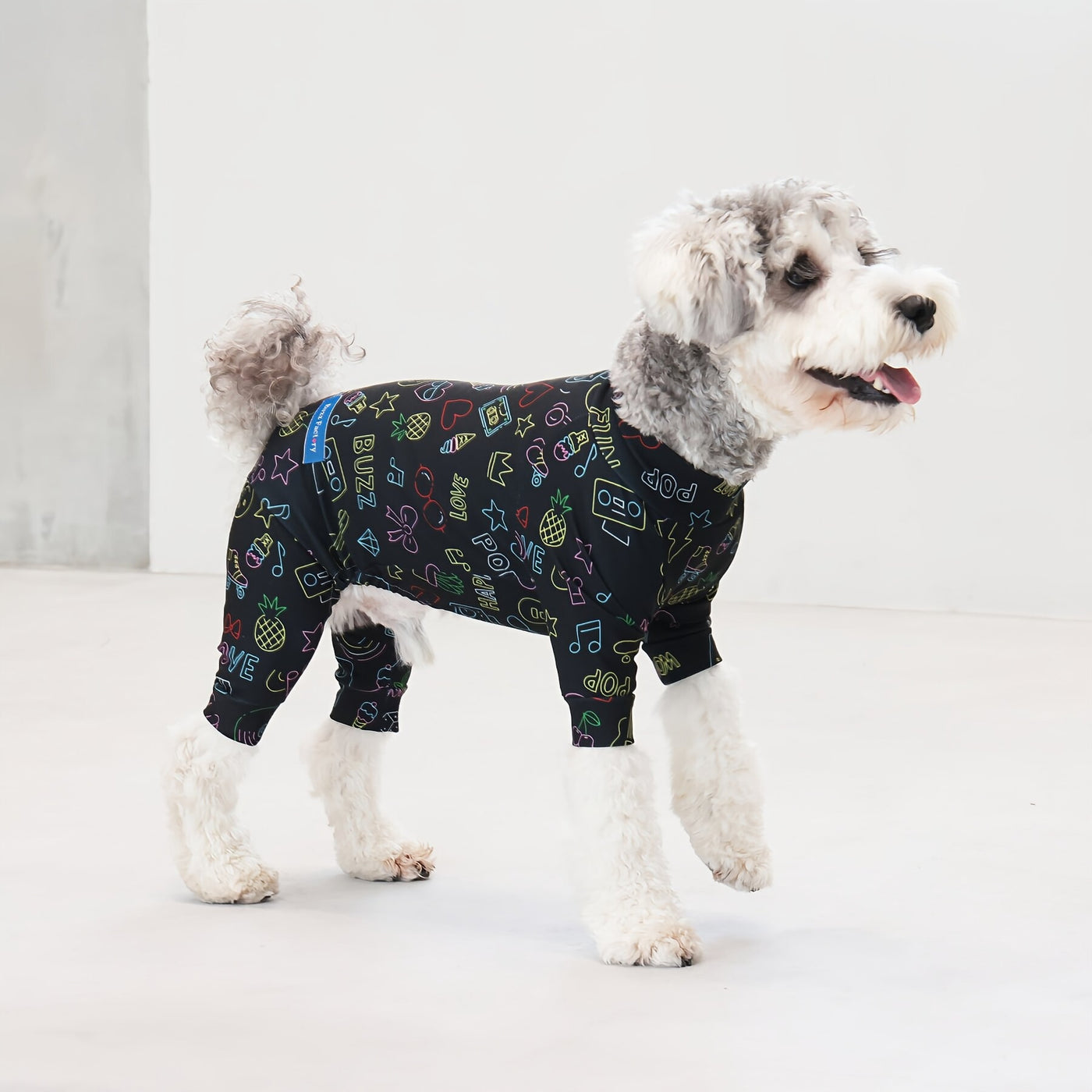 【新入荷】カラフルロンパース ブラックアート