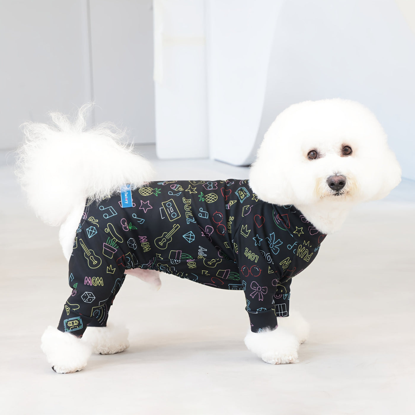 【新入荷】カラフルロンパース ブラックアート