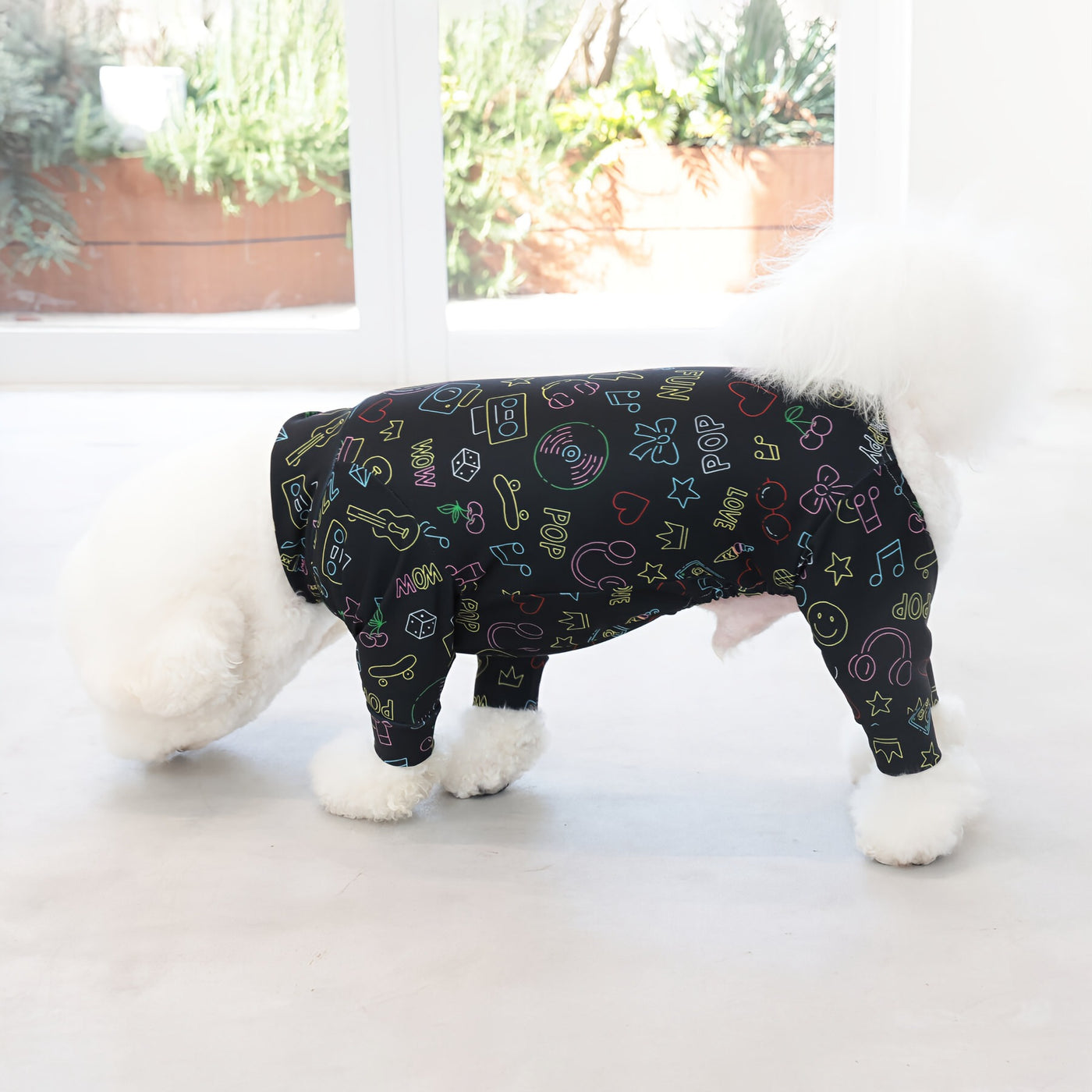 【新入荷】カラフルロンパース ブラックアート