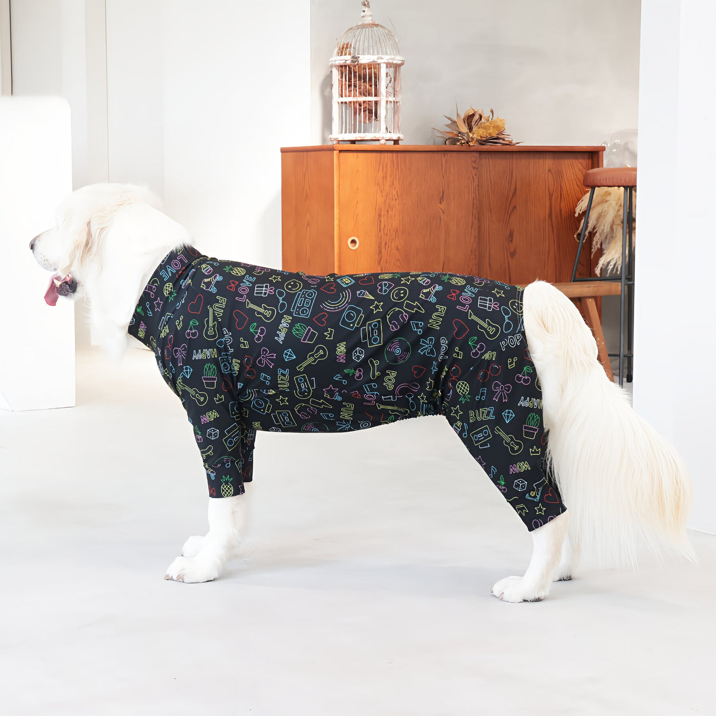 【新入荷】カラフルロンパース ブラックアート