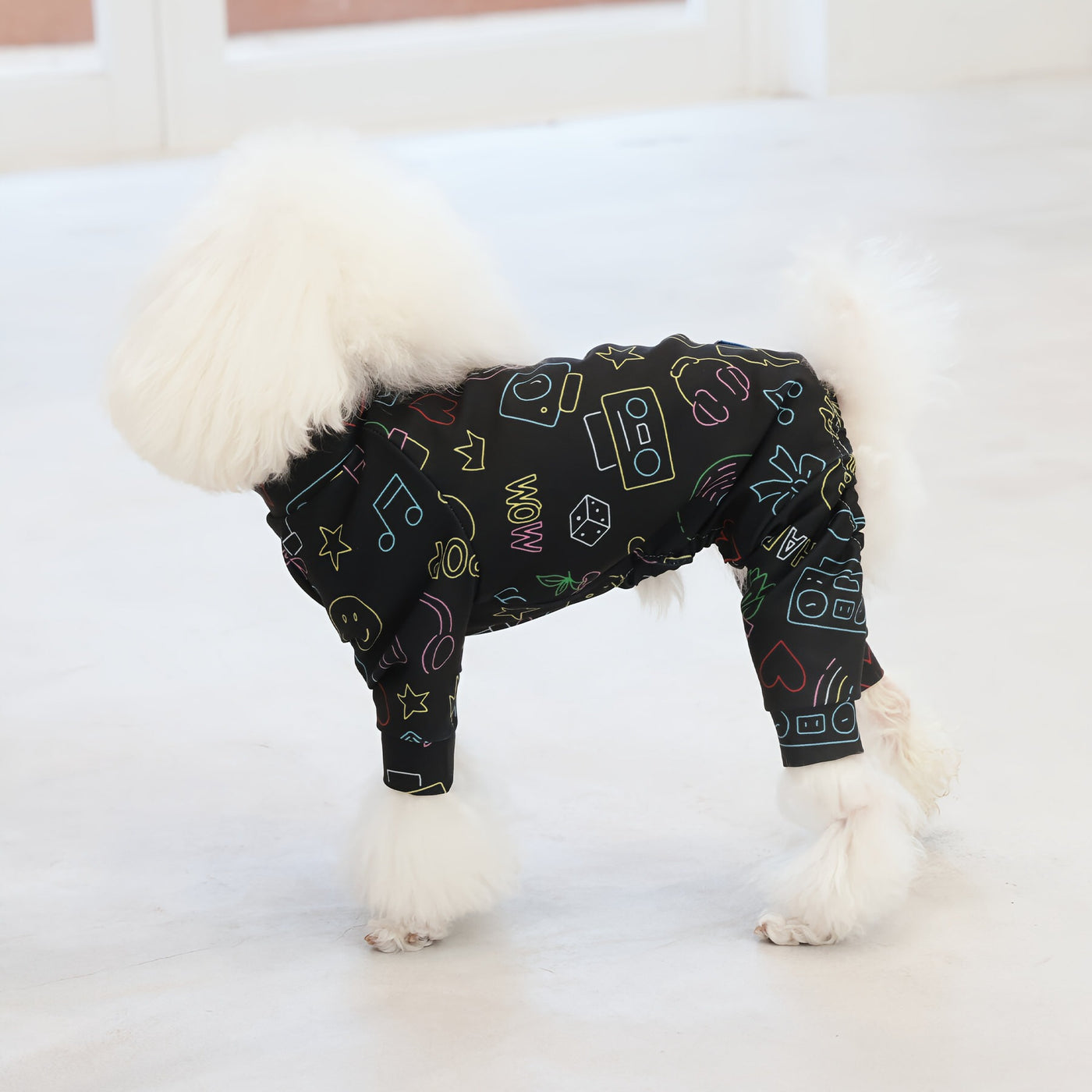 【新入荷】カラフルロンパース ブラックアート